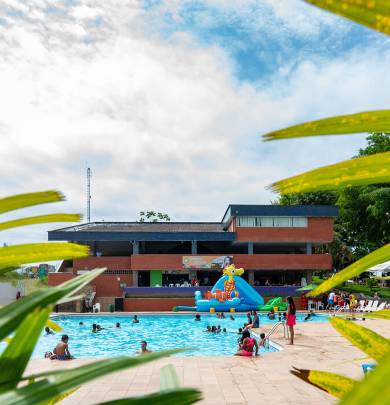 Galería Centro Recreacional CR Comfamar - Buenaventura