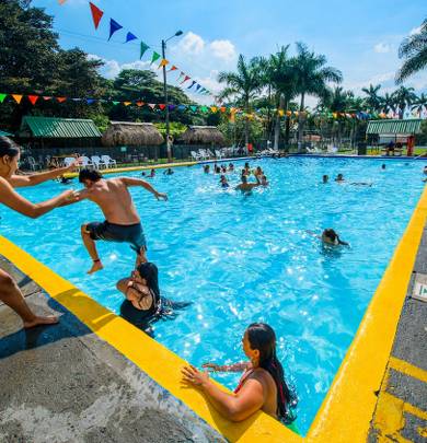 Galería Club CUR Parque del Sur - Palmira