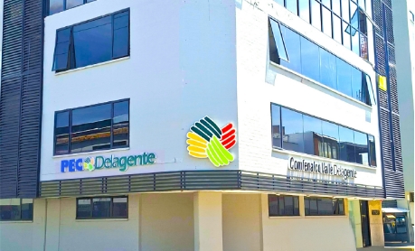 Fachada de la sede cartago  - PEC